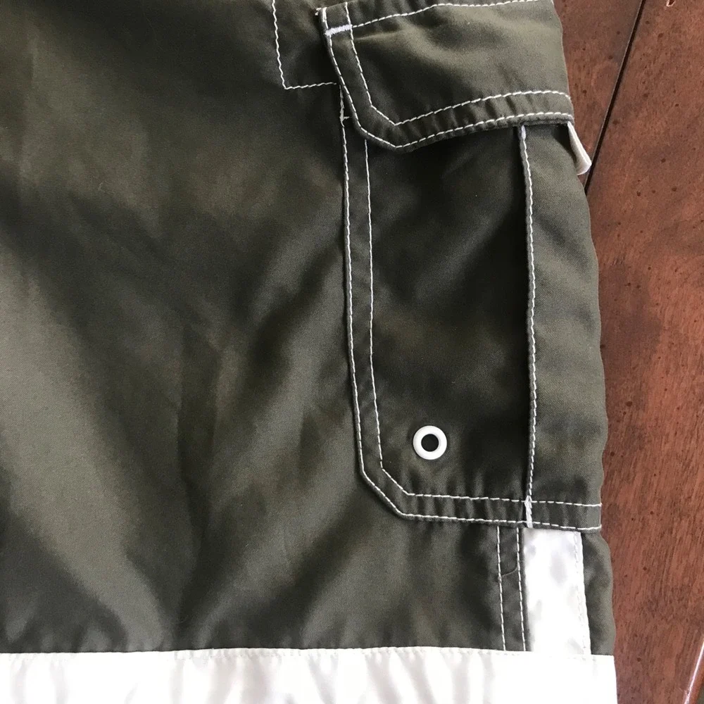 Joe Boxer Mens L Green w/ White Stripe‎ Swimming Trunks Lined with Cargo Pockets